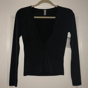 V cut long sleeve shirt